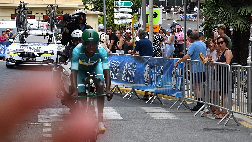 Biniam GIRMAY.jpg - Biniam GIRMAY velocista eritreo è il primo corridore africano ad aver vinto una classica World Tour la Gand-Wevelgem nel 2022; ha vinto tappe nei principali giri e la classifica a punti e tre tappa al Tour del 2024.